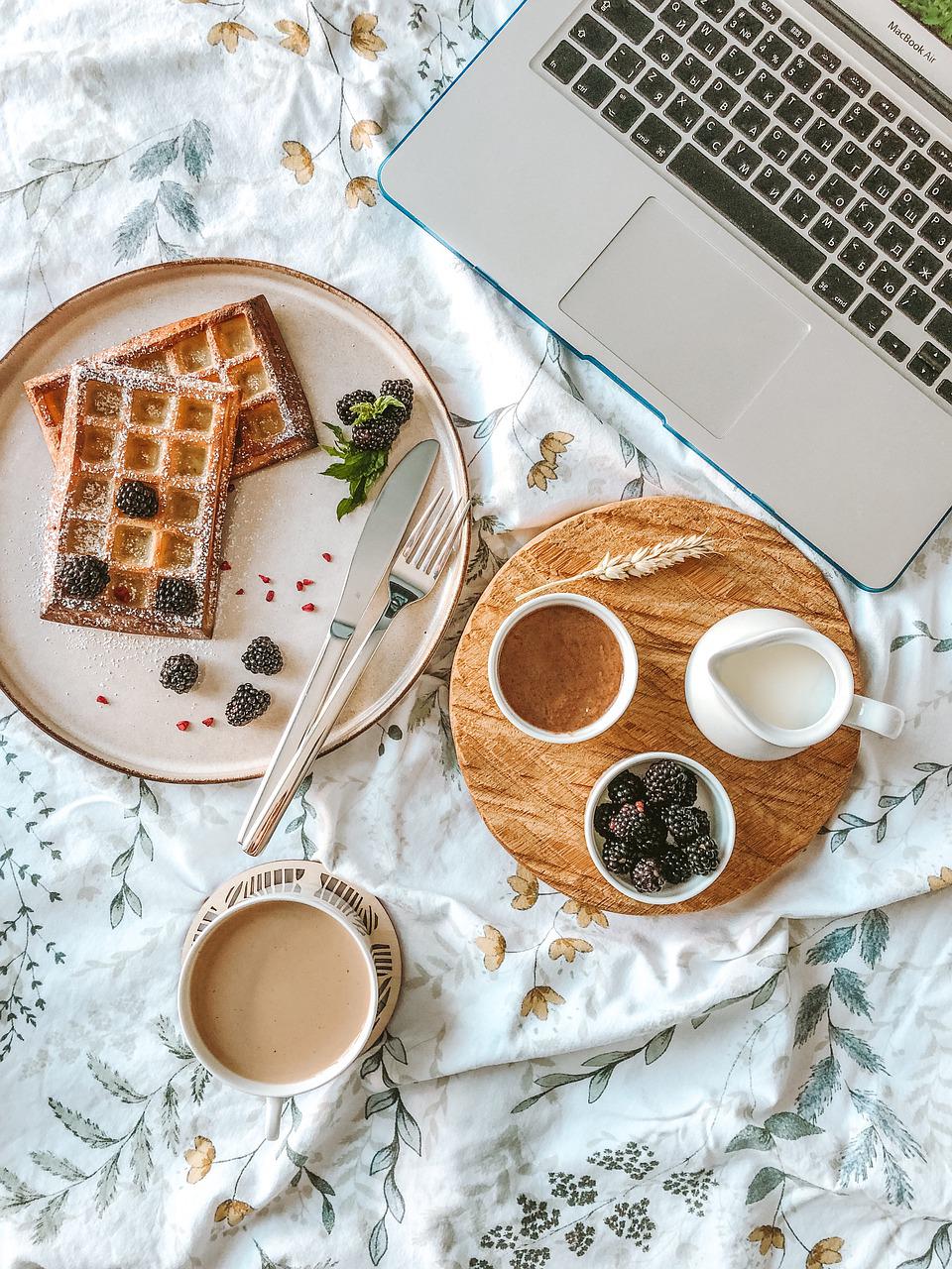 breakfast, waffles, fruit-5705180.jpg